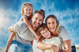 family-saving-with-an-IUL